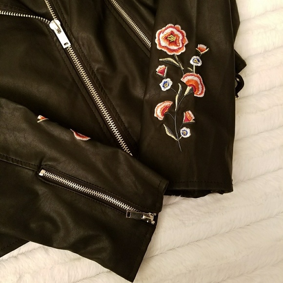 WD-NY Faux Leather Embroidered Moto Jacket - NWT •Lrg. - Picture 7 of 16